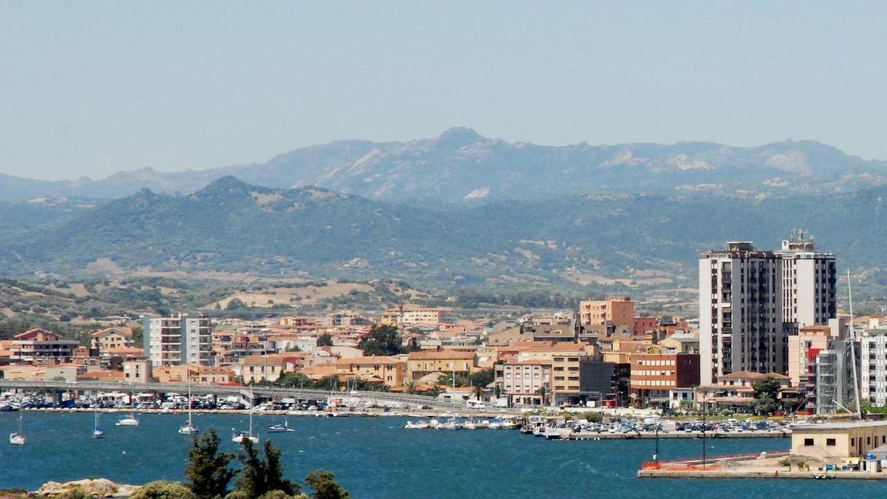 Una veduta panoramica della città di Olbia