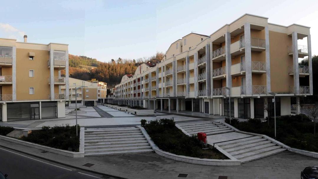 Carrara, 400 posti auto all’ex Montecatini: saranno gratuiti ma non per sempre