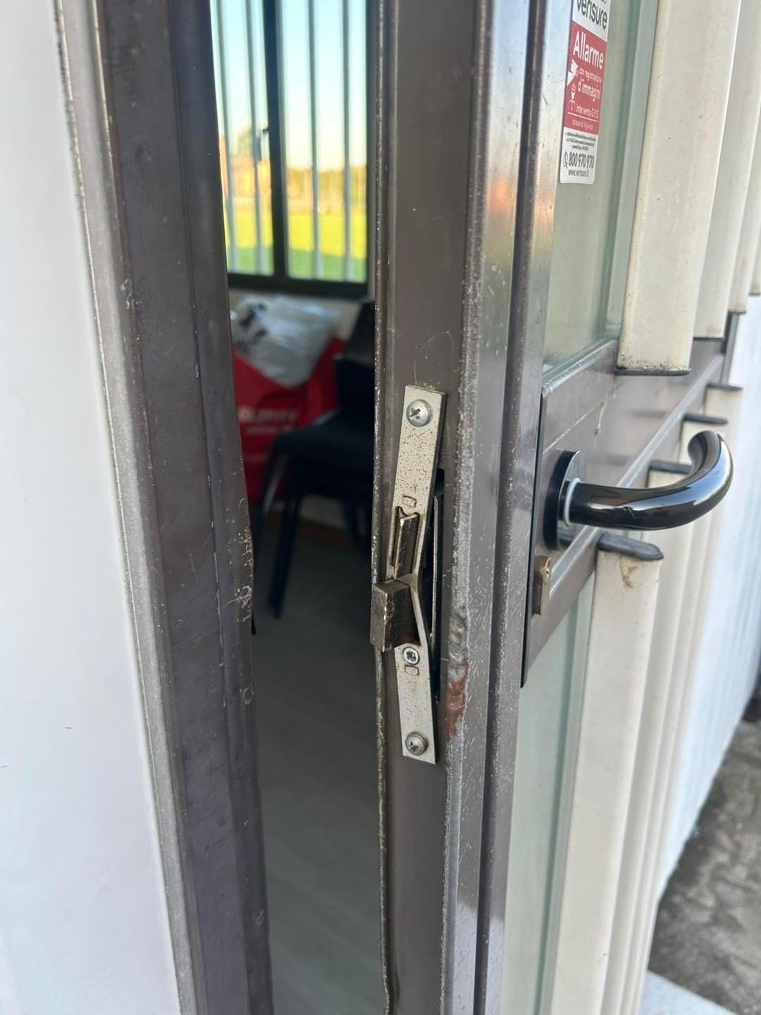 Furto con spaccata al Calerno Calcio, danni ingenti e un computer rubato