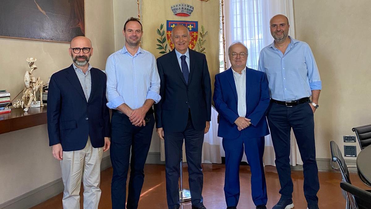 L'incontro in Comune tra i commercianti e il commissario prefettizio