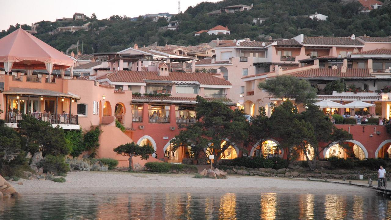Swatch sceglie la Costa Smeralda per il lancio del suo ultimo orologio
