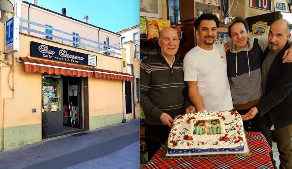 
	La famiglia Dessena e l'ingresso dello storico bar

