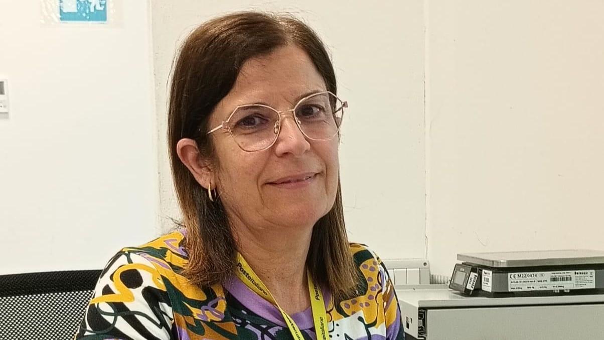 Cinzia Ledda, la direttrice dell'ufficio postale di Sedilo