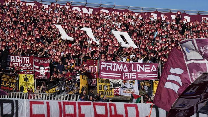 Livorno, settecento abbonamenti venduti: «L’obiettivo minino sono 1.600»<br>