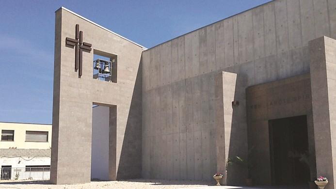 Porto Torres, ladri in azione nella chiesa dello Spirito Santo: rubato un calice e il rame delle porte