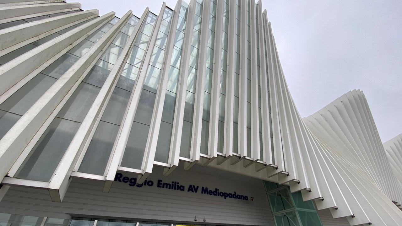 Mediopadana chiusa nella settimana di Ferragosto: ecco dove saranno deviati i treni