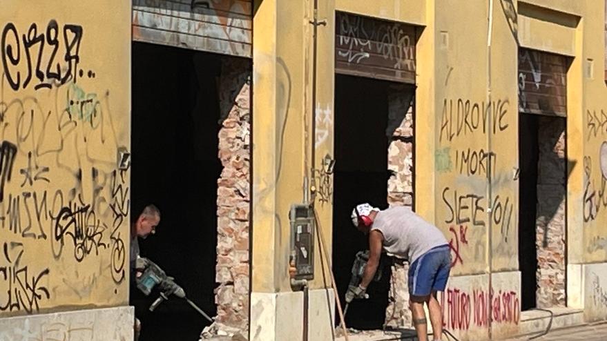 Ferrara, i tanti volti di piazzetta San Nicolò: nuova vita per il palazzo ex Carife