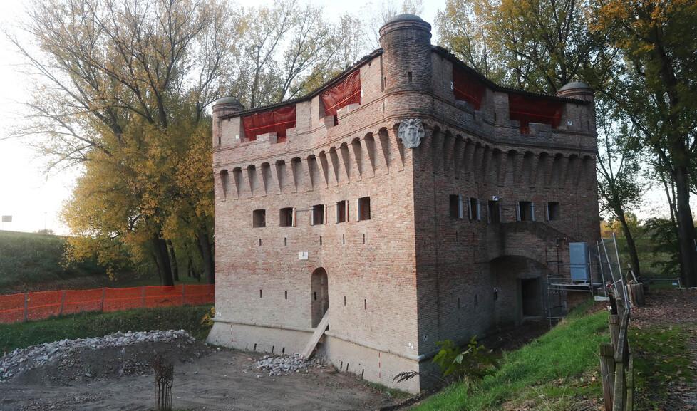 Stellata, se la Rocca è Possente i fenomeni sono... paranormali
