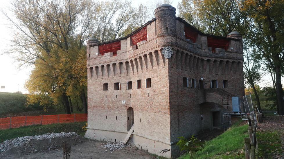 Stellata, se la Rocca è Possente i fenomeni sono... paranormali