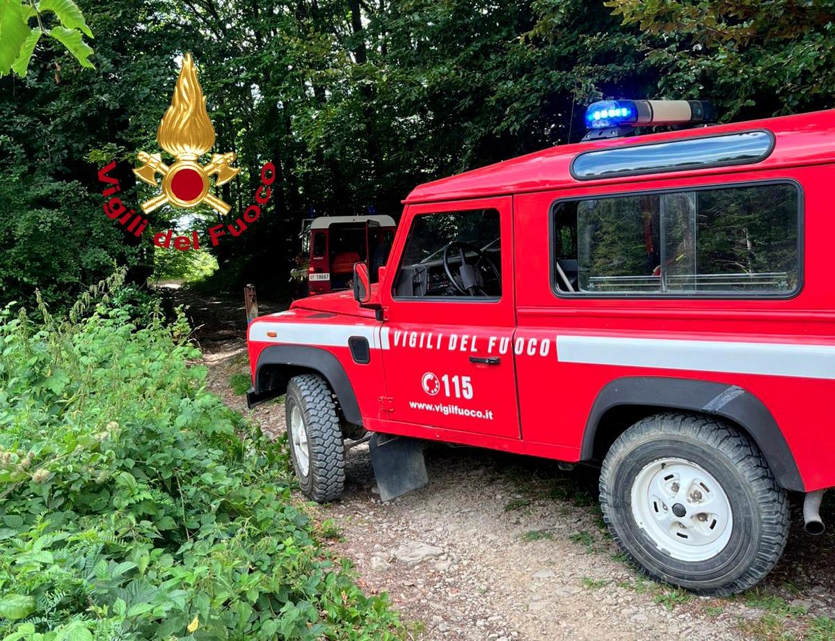 Lucca, recuperata persona caduta in un fosso