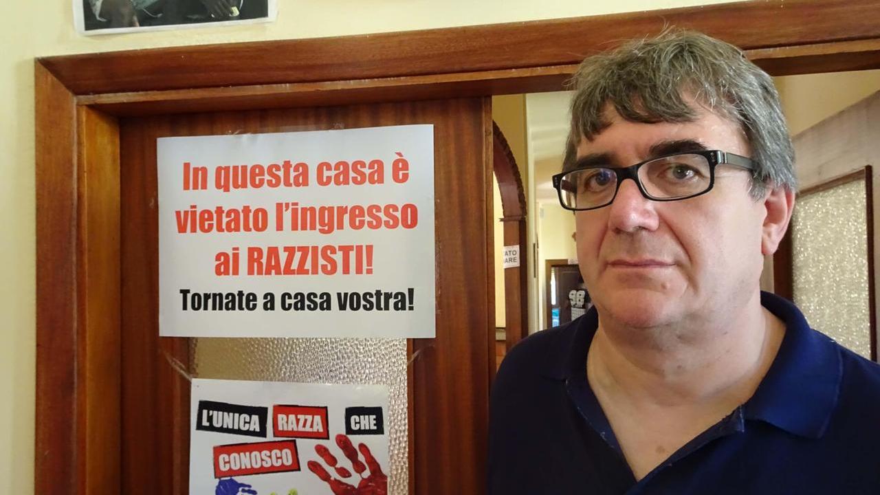 Pistoia, don Biancalani rimosso da Vicofaro: avrà un nuovo incarico