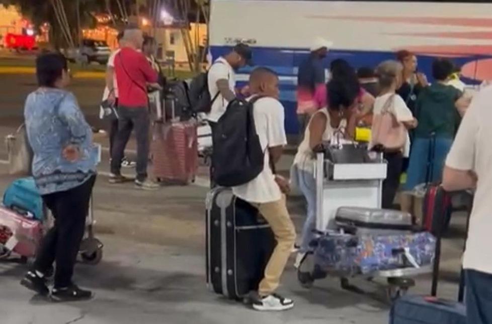 
	Il gruppo in attesa di notizie all&rsquo;Havana

