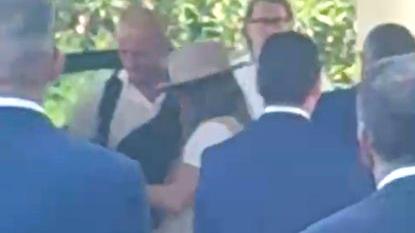 Jennifer Lopez fotografata da un automobilista di passaggio