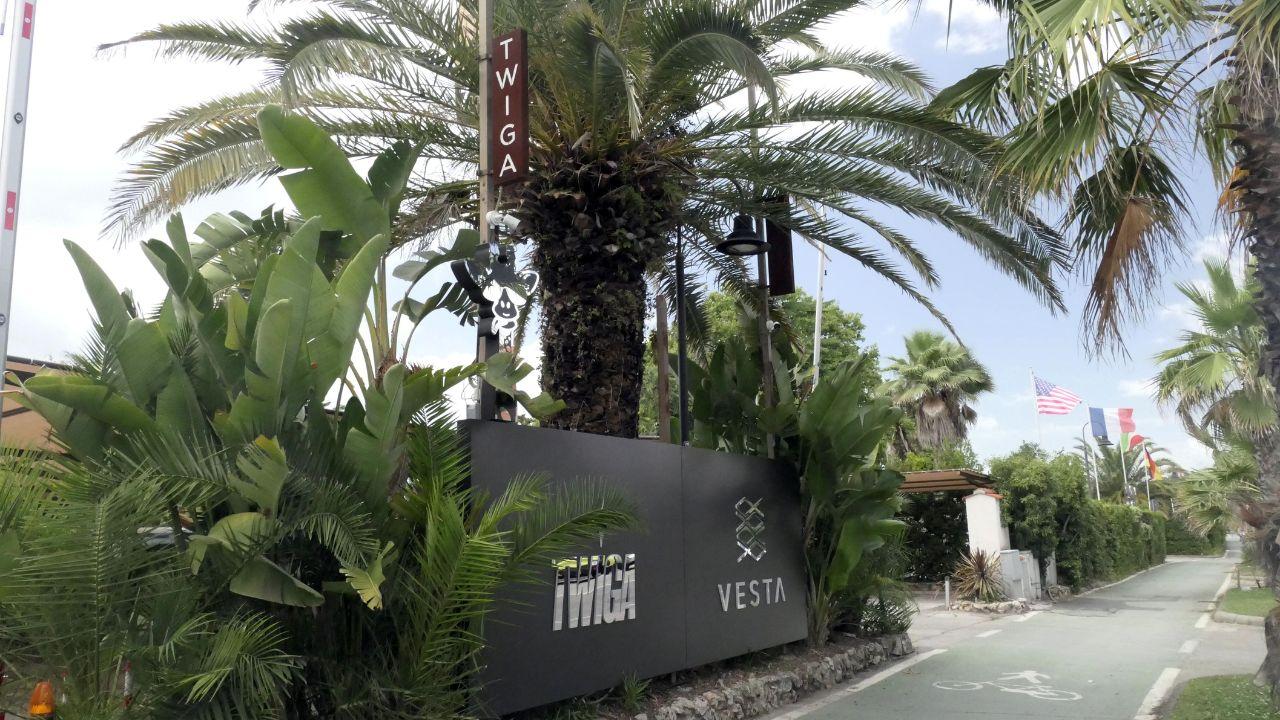 
	L'ingresso del Twiga


