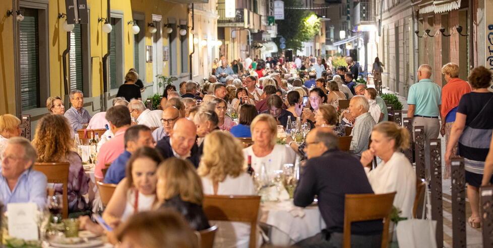 Montecatini, salta dopo 41 anni la cena sotto le stelle: un segnale della crisi del turismo termale