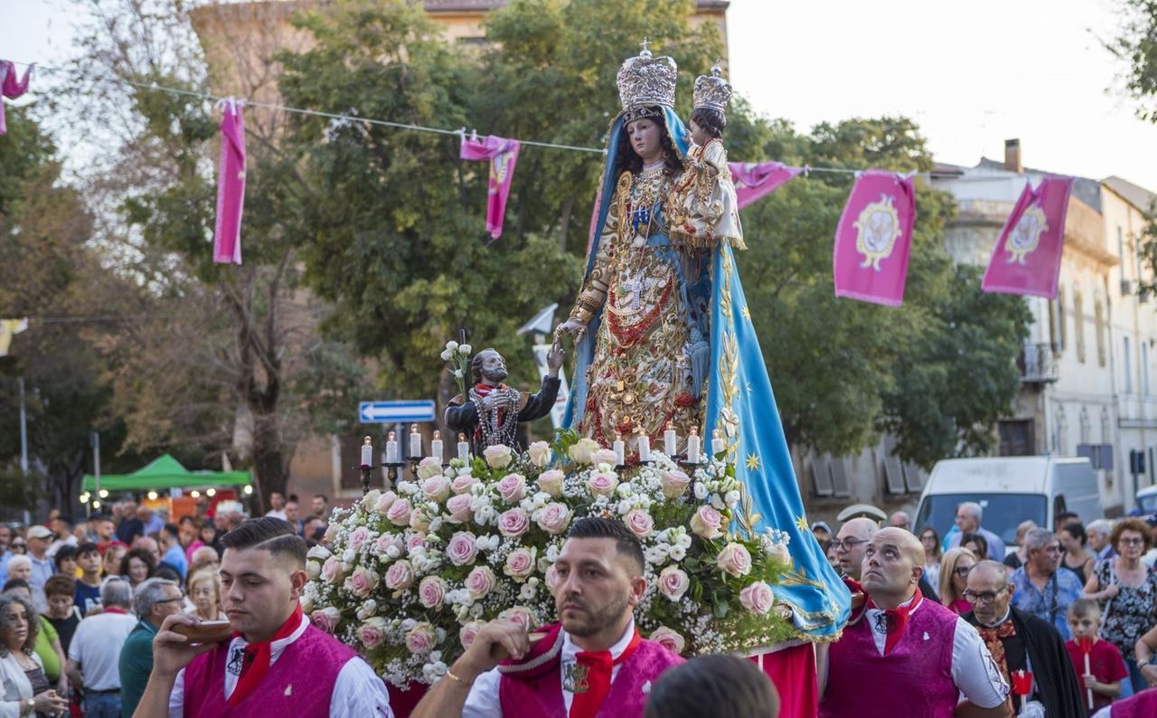 Viandanti, tre giorni di festa e veglie per la Madonna poi il rito dell’Intregu