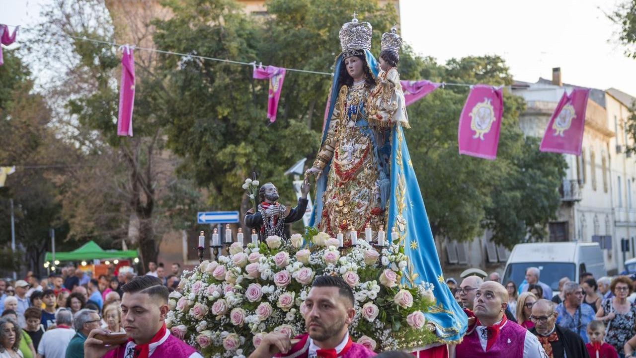 Viandanti, tre giorni di festa e veglie per la Madonna poi il rito dell’Intregu