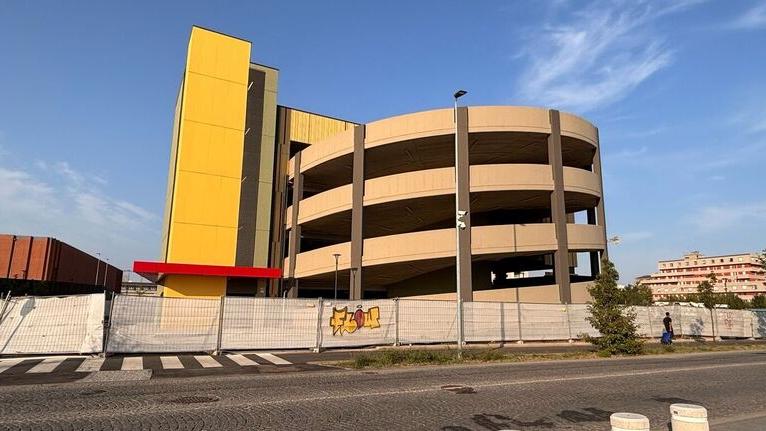 Parcheggi a Modena, un nuovo multipiano in zona stazione: quando aprirà