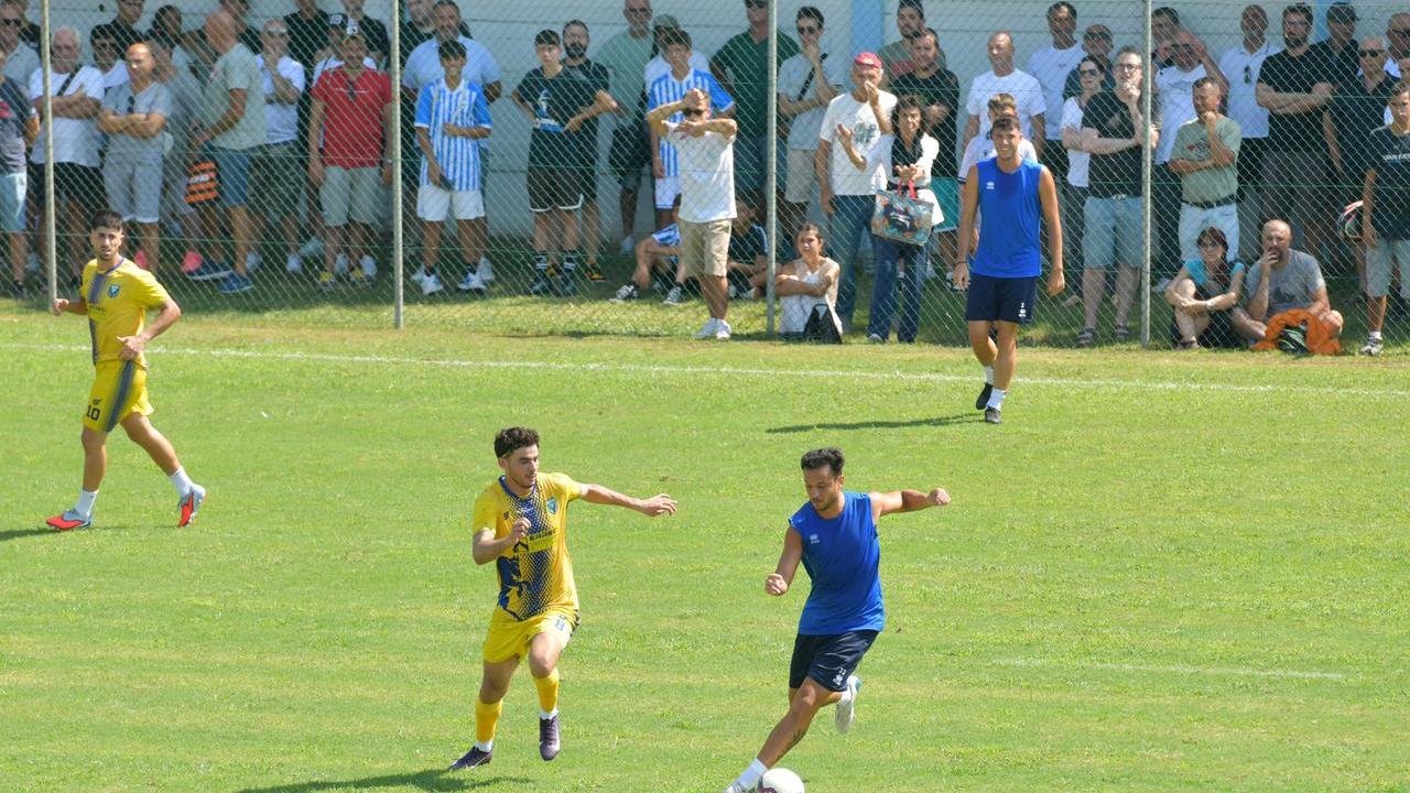Ferrara Calcio-Masi Torello, 6-0 per i biancazzurri