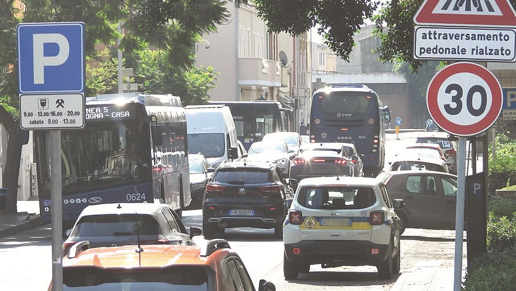 Zone 30 e nuovi spazi pedonali: il traffico cittadino cambia volto
