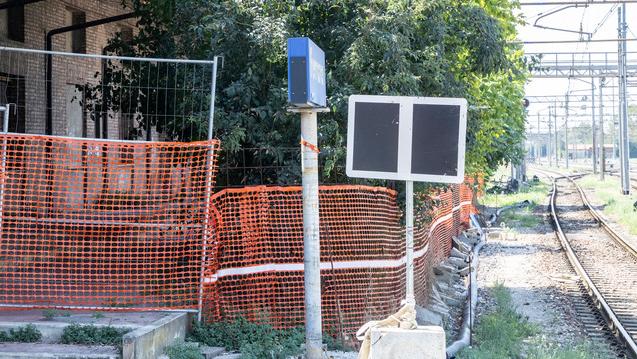 Spaccata nel parcheggio a ticket a Ferrara: «Basta degrado in zona stazione»