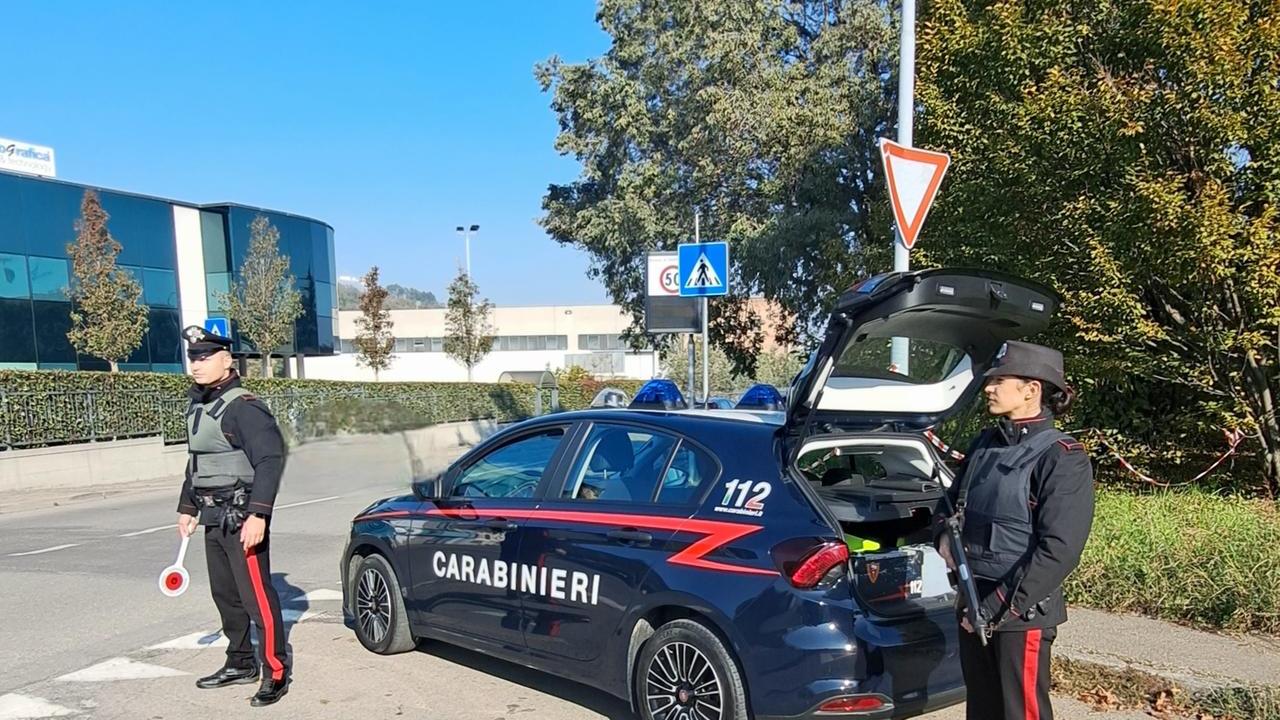 Inseguimento dopo un alt dei carabinieri non rispettato: fermato e denunciato un 29enne