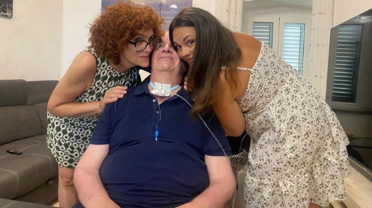 
	Gianpiero Meloni con la moglie Francesca Capra e la figlia Carla<br />
	&nbsp;<br />
	&nbsp;<br />
	&nbsp;<br />
	&nbsp;<br />
	&nbsp;<br />
	&nbsp;<br />
	&nbsp;<br />
	&nbsp;<br />
	&nbsp;<br />
	&nbsp;<br />
	&nbsp;

