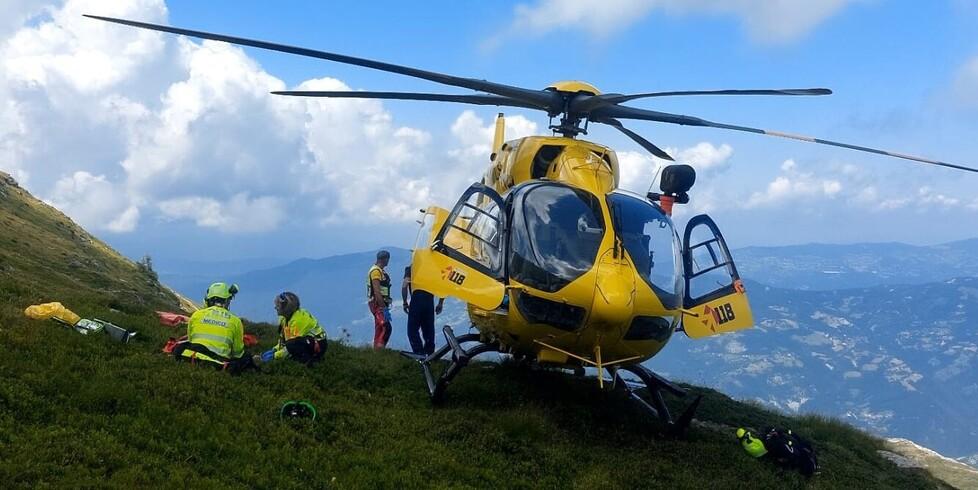 Si schianta con il parapendio sulla montagna: ferito un 50enne