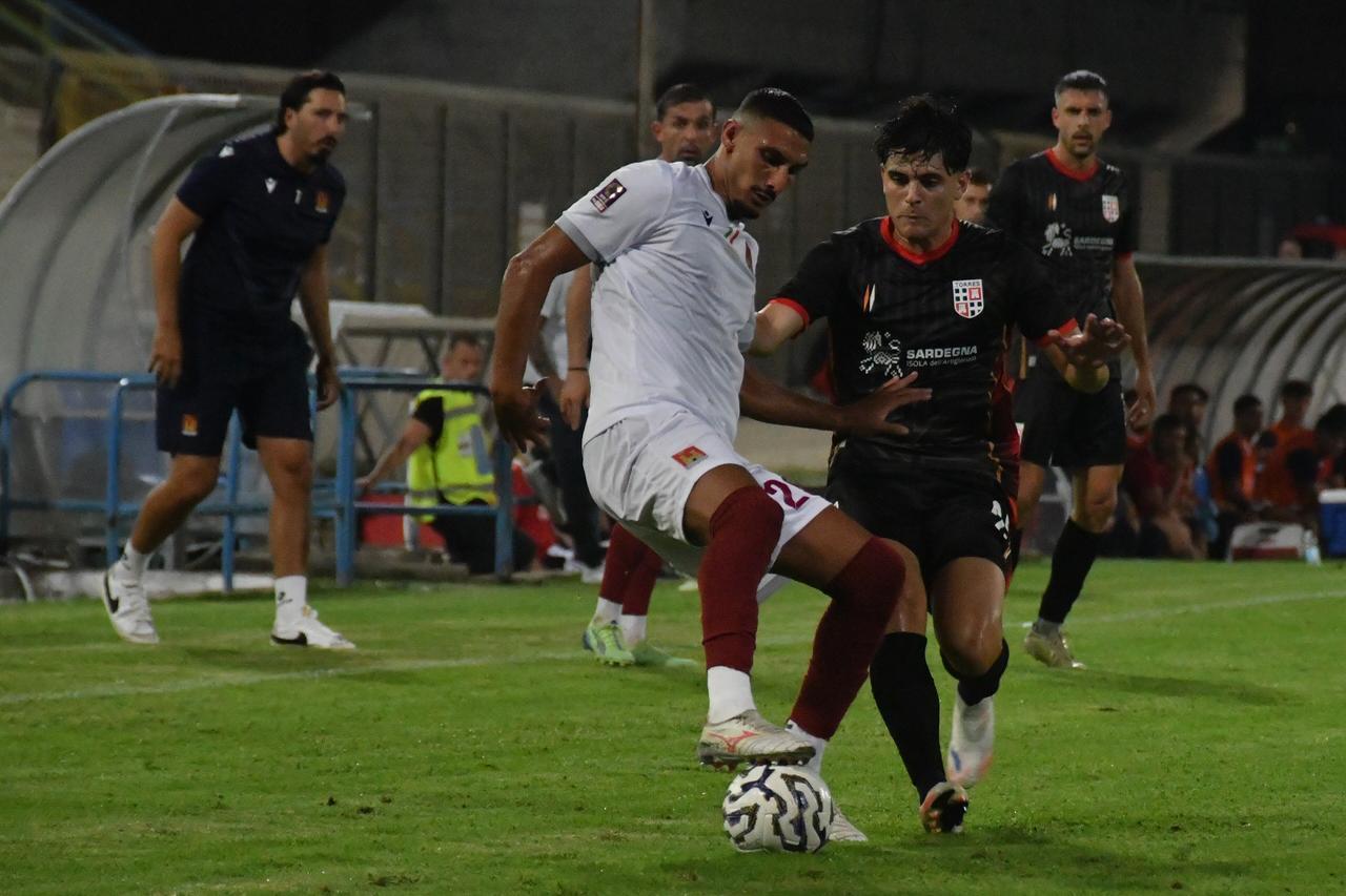 Missione compiuta, la Torres batte il Livorno e avanza in Coppa Italia