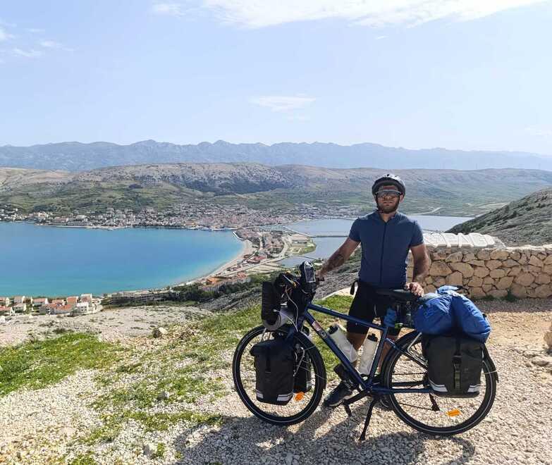 In bici da Tresigallo a Capo Nord passando per i Balcani, avventura da 12mila chilometri