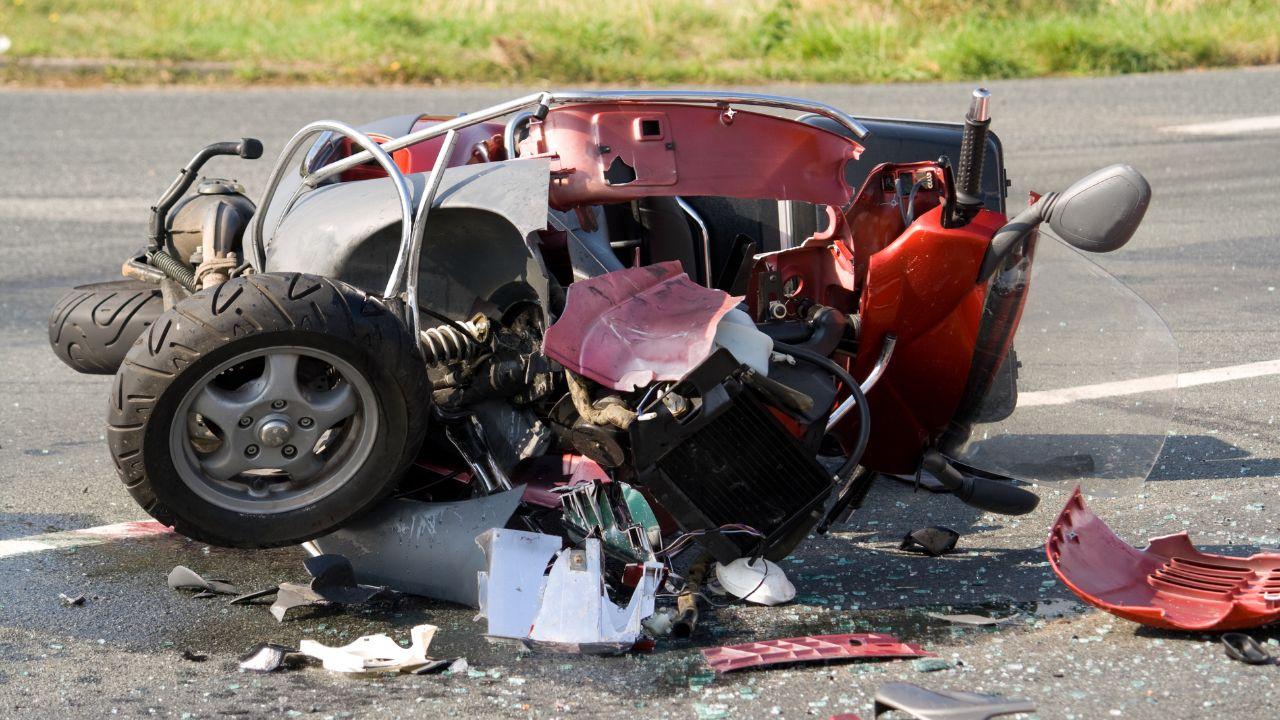 
	L'incidente in scooter nella notte (Foto di repertorio)

