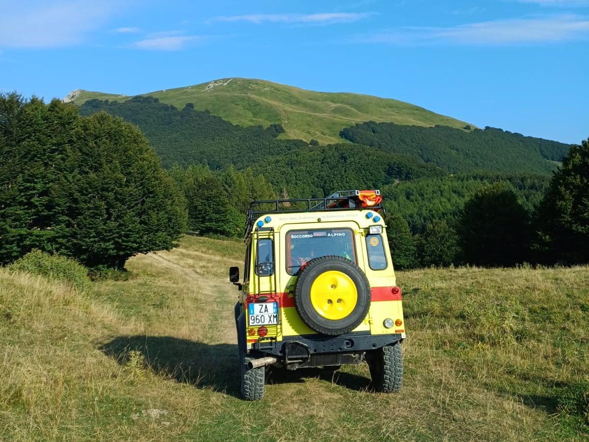 Escursionista scivola al lago Calamone, interviene il Soccorso Alpino