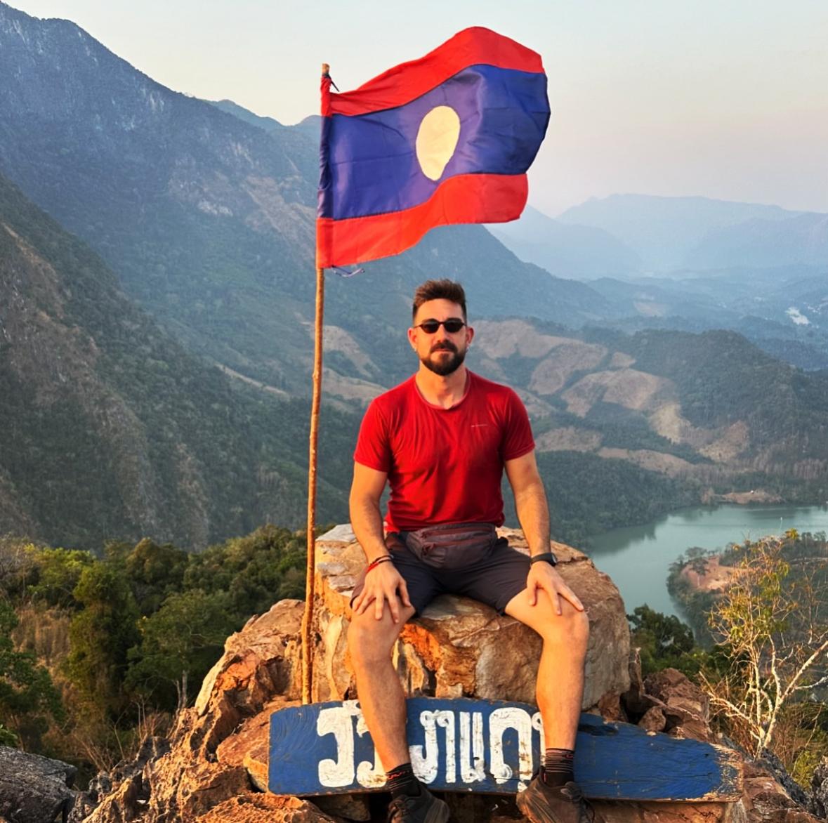 Dal Po a Singapore: in viaggio col travel vlogger Alex Agolini. «Dopo la fine di una relazione mi sono scoperto viaggiatore»