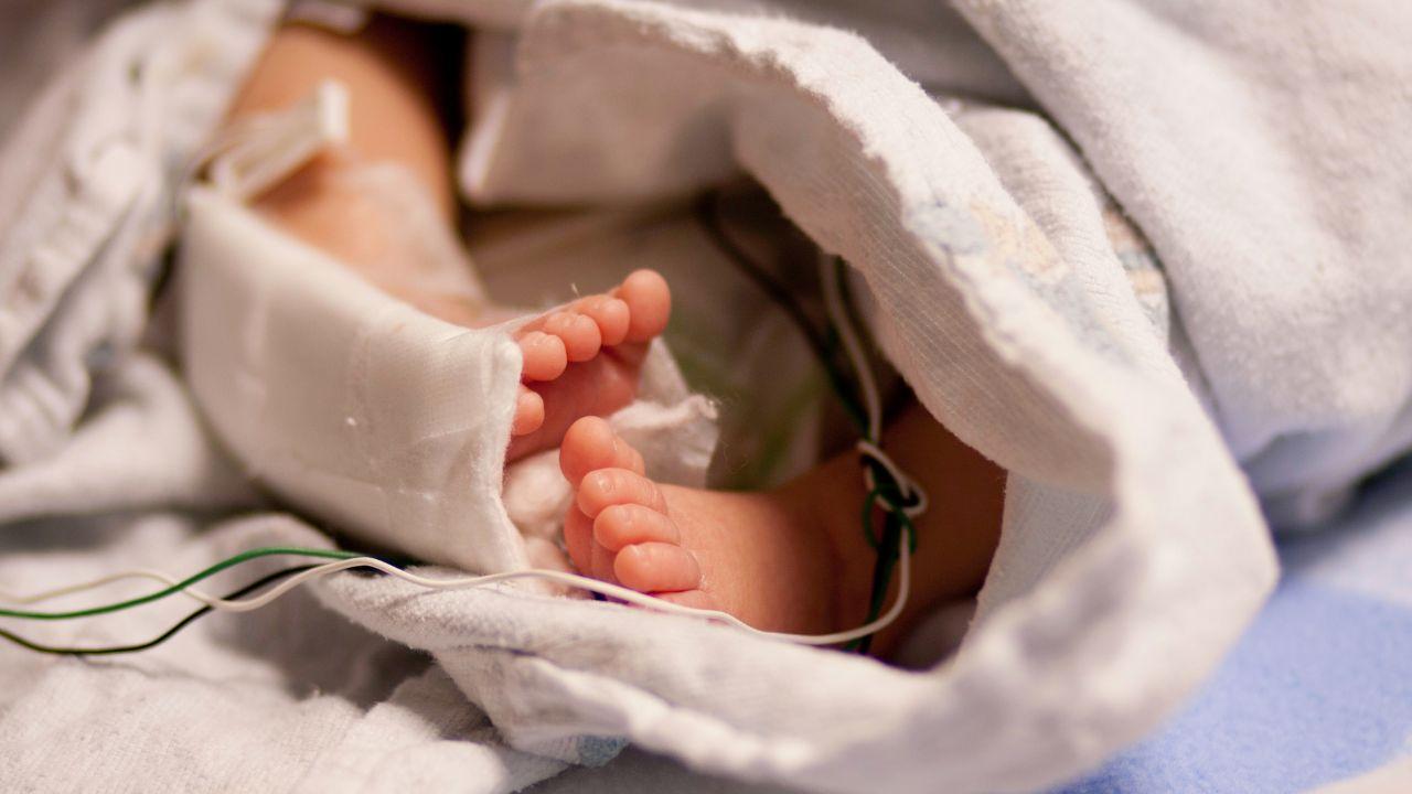 
	La donna ha scelto di lasciare iil figlio in ospedale

