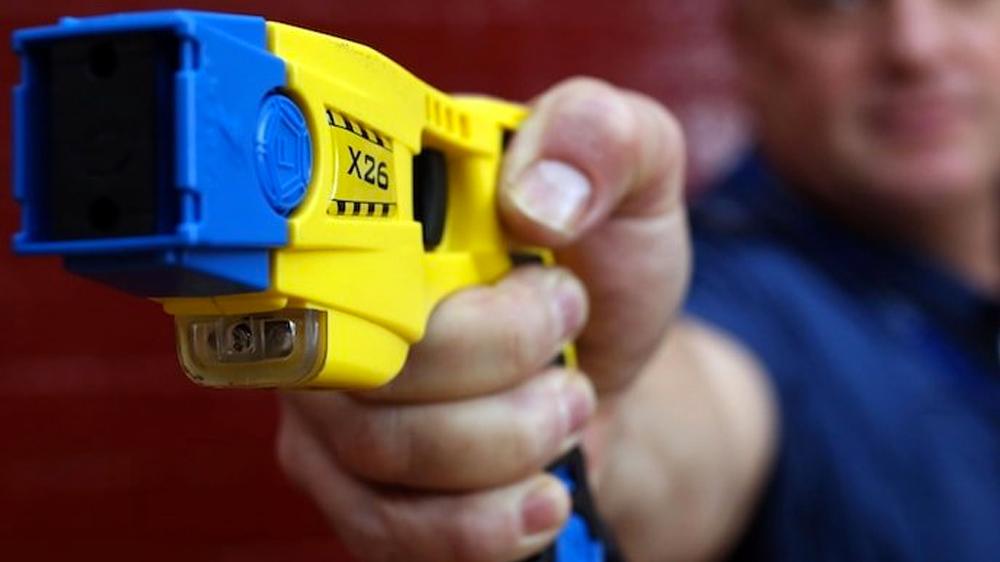 Muore un 41enne colpito dal taser: dopo Olbia secondo caso in due giorni