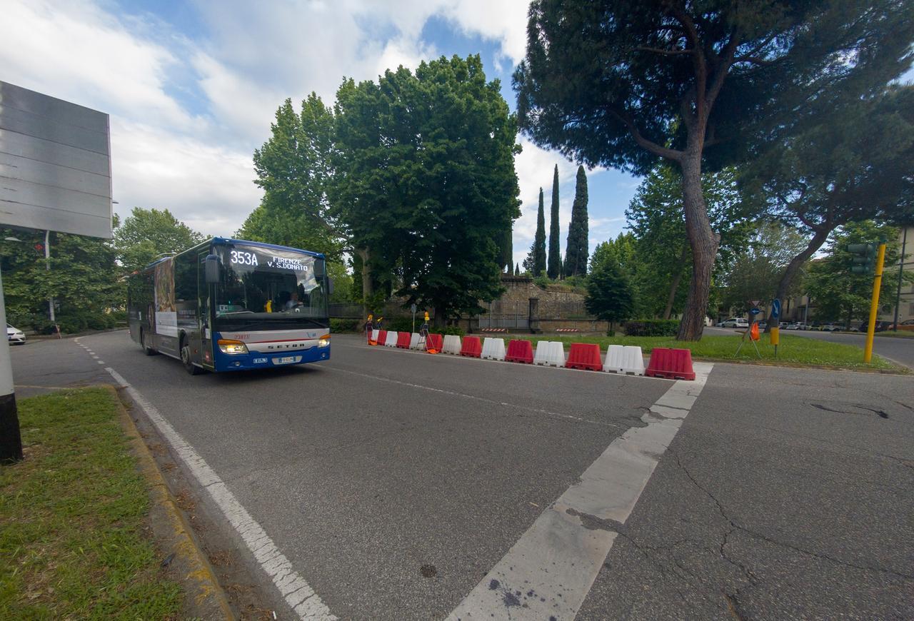 Firenze, Piazzale Donatello diventa un labirinto di cantieri: scatta il piano “Viali liberi” contro il caos. Ma gli automobilisti rischiano di restare “prigionieri”
