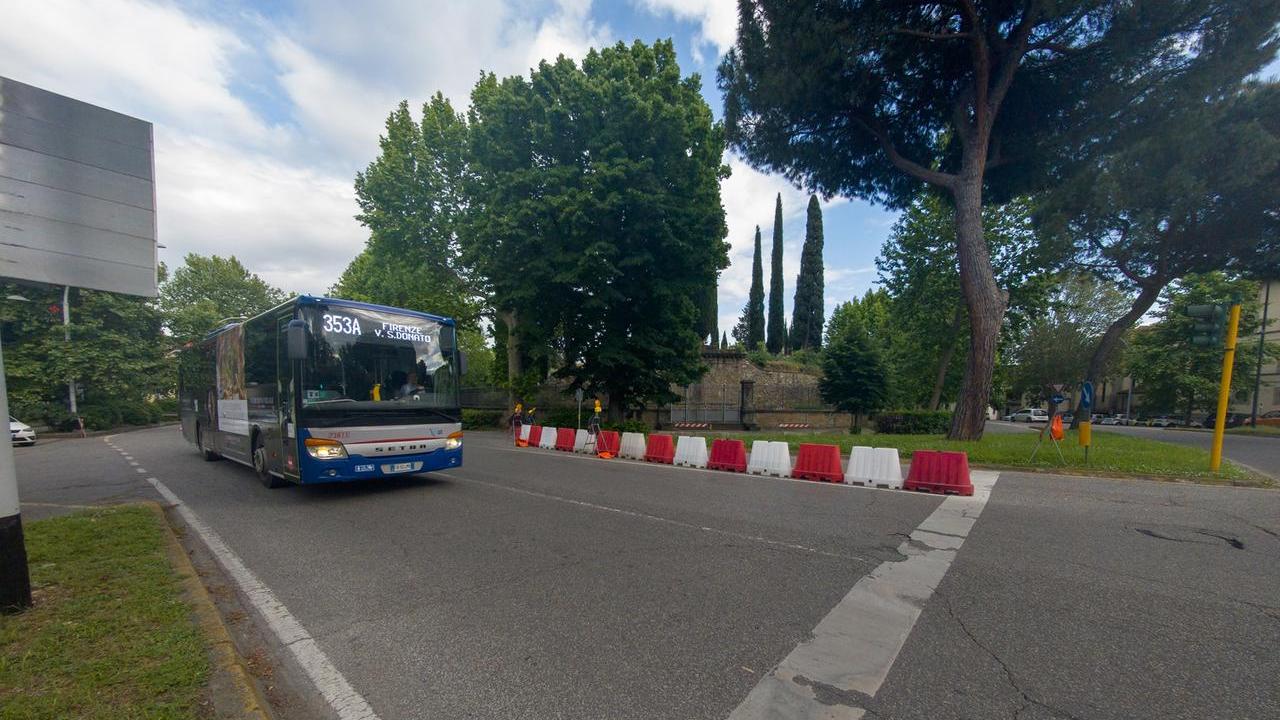 Firenze, Piazzale Donatello diventa un labirinto di cantieri: scatta il piano “Viali liberi” contro il caos. Ma gli automobilisti rischiano di restare “prigionieri”