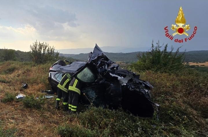 Fuori strada sulla 131 dcn vicino a Ottana, un ferito al San Francesco