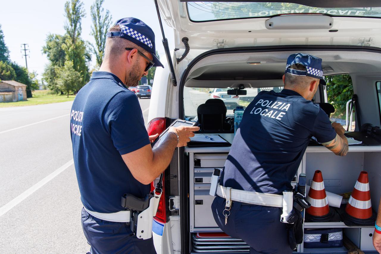 Paga la multa per sbaglio. Cittadino di Poggio Renatico chiede il rimborso