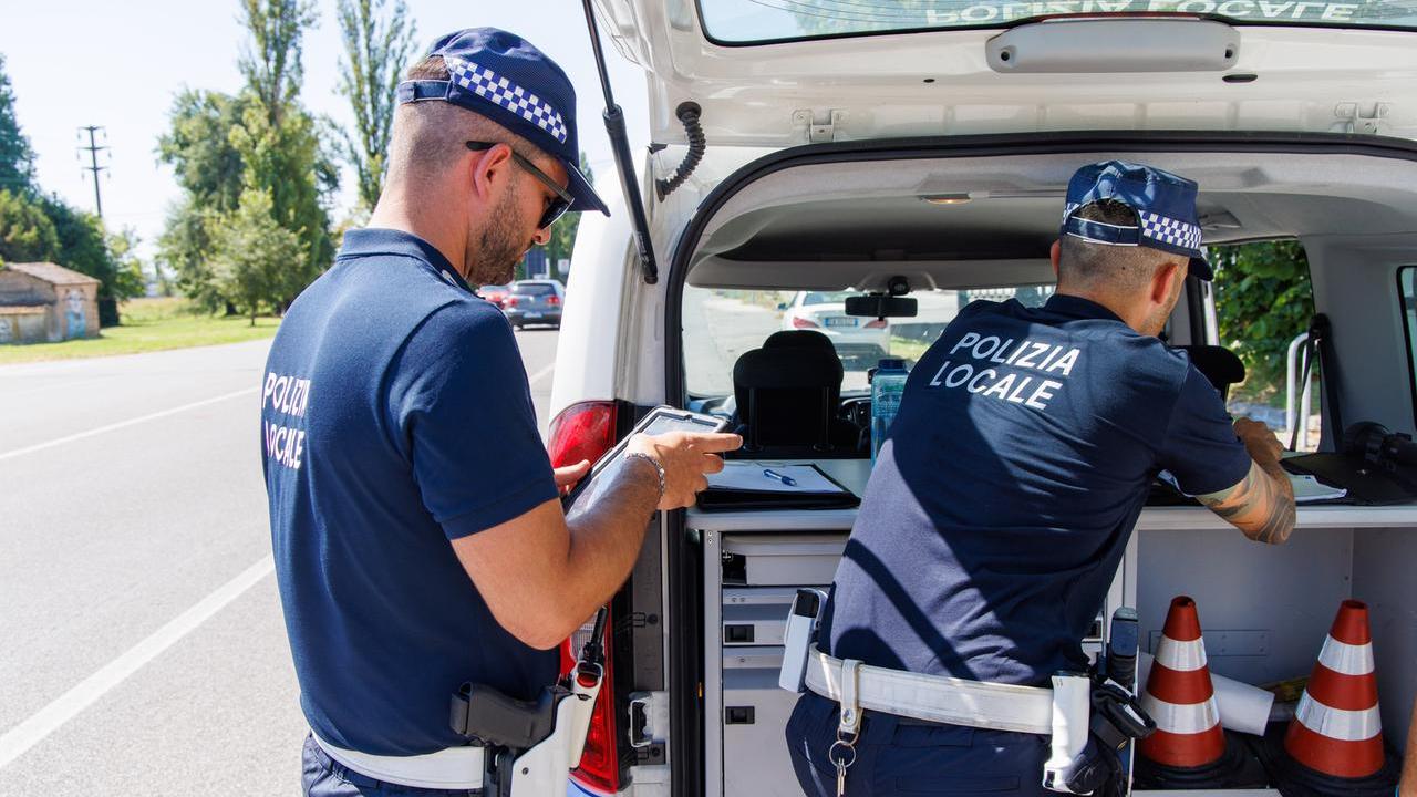 Paga la multa per sbaglio. Cittadino di Poggio Renatico chiede il rimborso