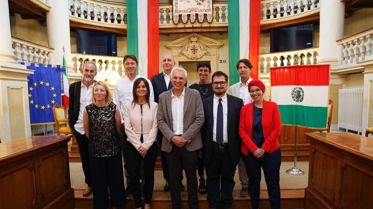 Reggio Emilia, la giunta Massari in ritiro per provare la ripartenza