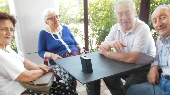 Ferrara, non solo un bar ma una famiglia. Il Roverella 2000 compie 25 anni