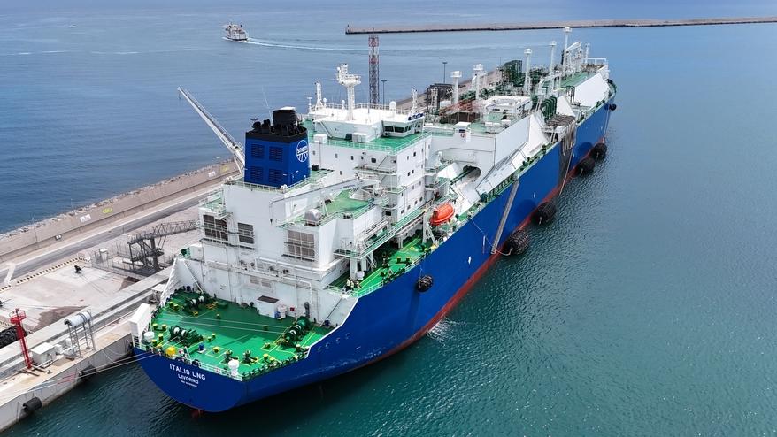 La nave rigassificatrice