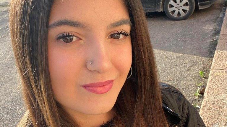 Porto Torres sotto choc per due lutti improvvisi. Una ragazza di soli 16 anni, Marika Soru, è morta ...