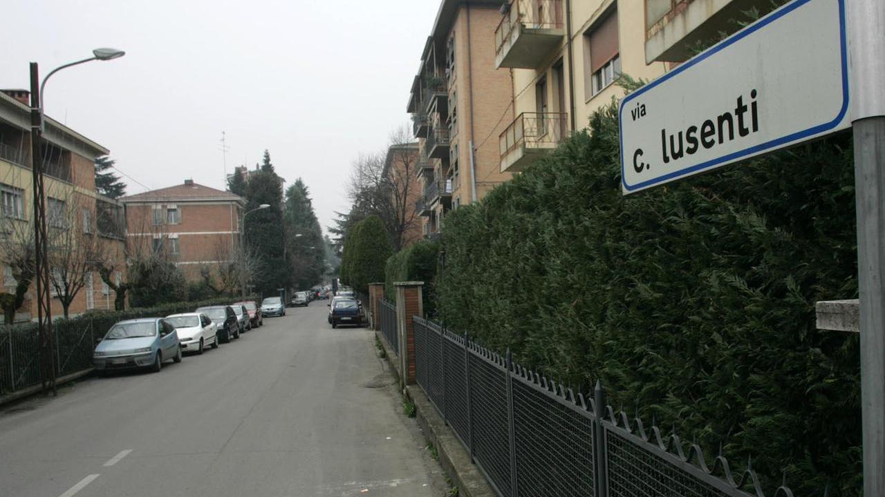Ladri in azione in bicicletta all’assalto dei garage di via Lusenti: un arresto