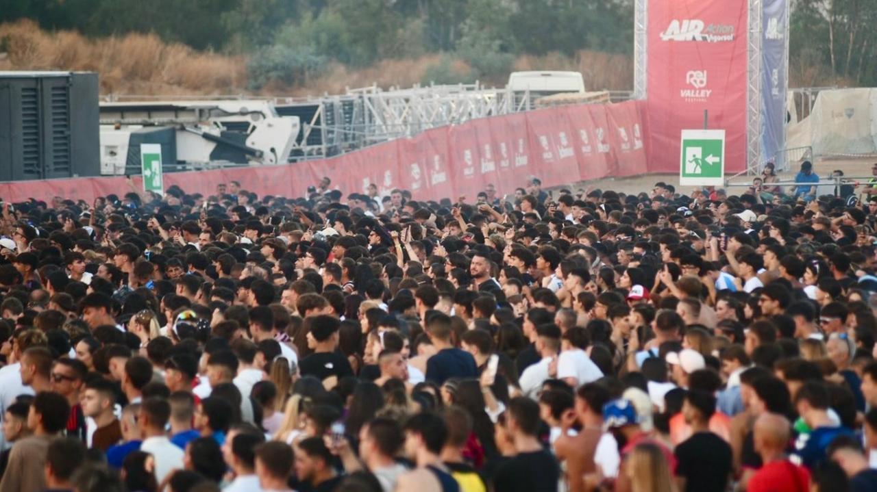 Droga e articoli contraffatti: segnalati 40 giovani durante il Red Valley