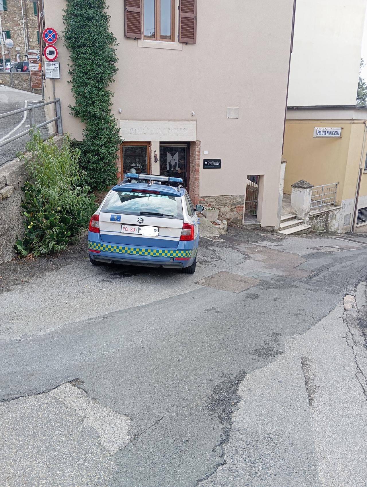 Campagnatico, polizia stradale in forze al Comando della Municipale