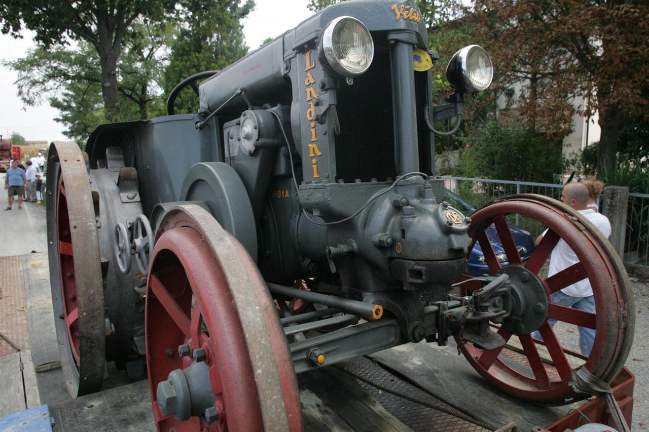 Festa dell’Agricoltura a Campagnola tra trattori d’epoca e grigliate