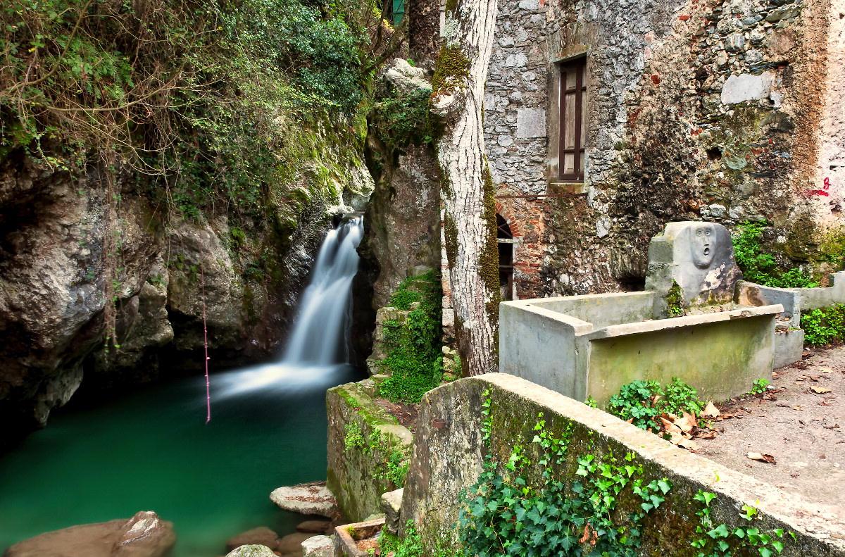 
	Uno scorcio delle suggestive pozze di Candalla in Versilia

