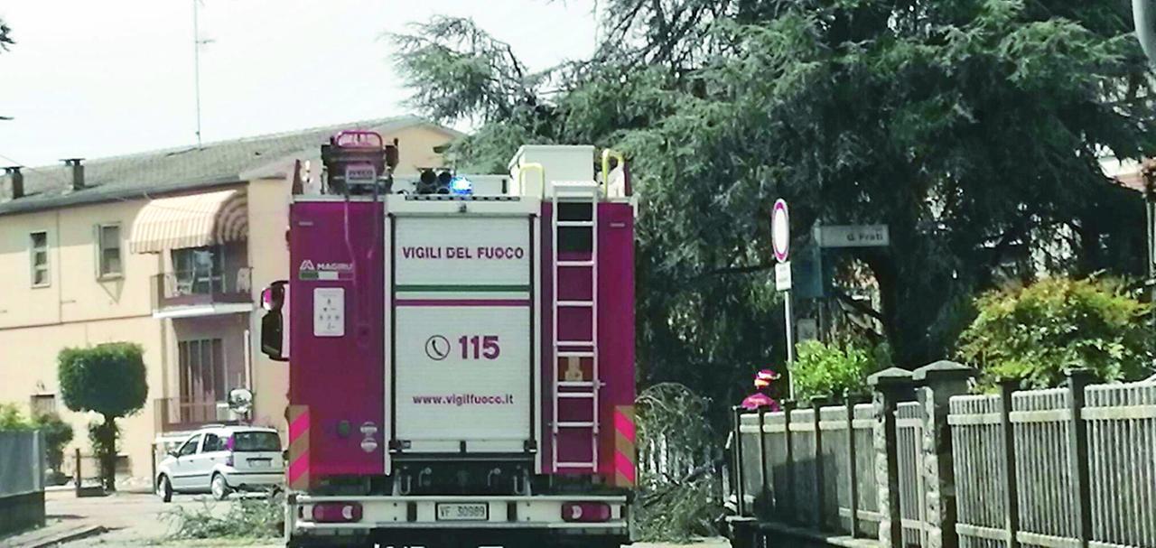 Bondeno, danni da vento, pioggia e  grandine